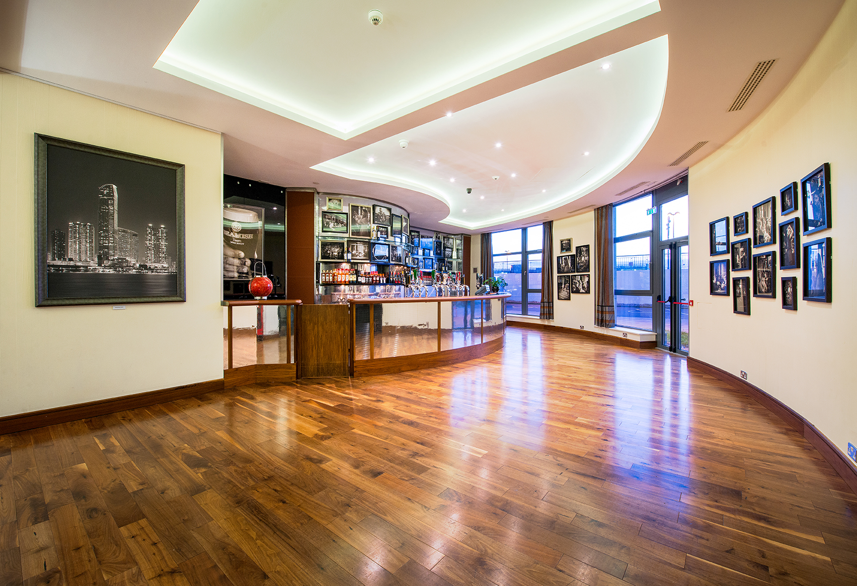 Bar Area International Ballroom Landscape CIH