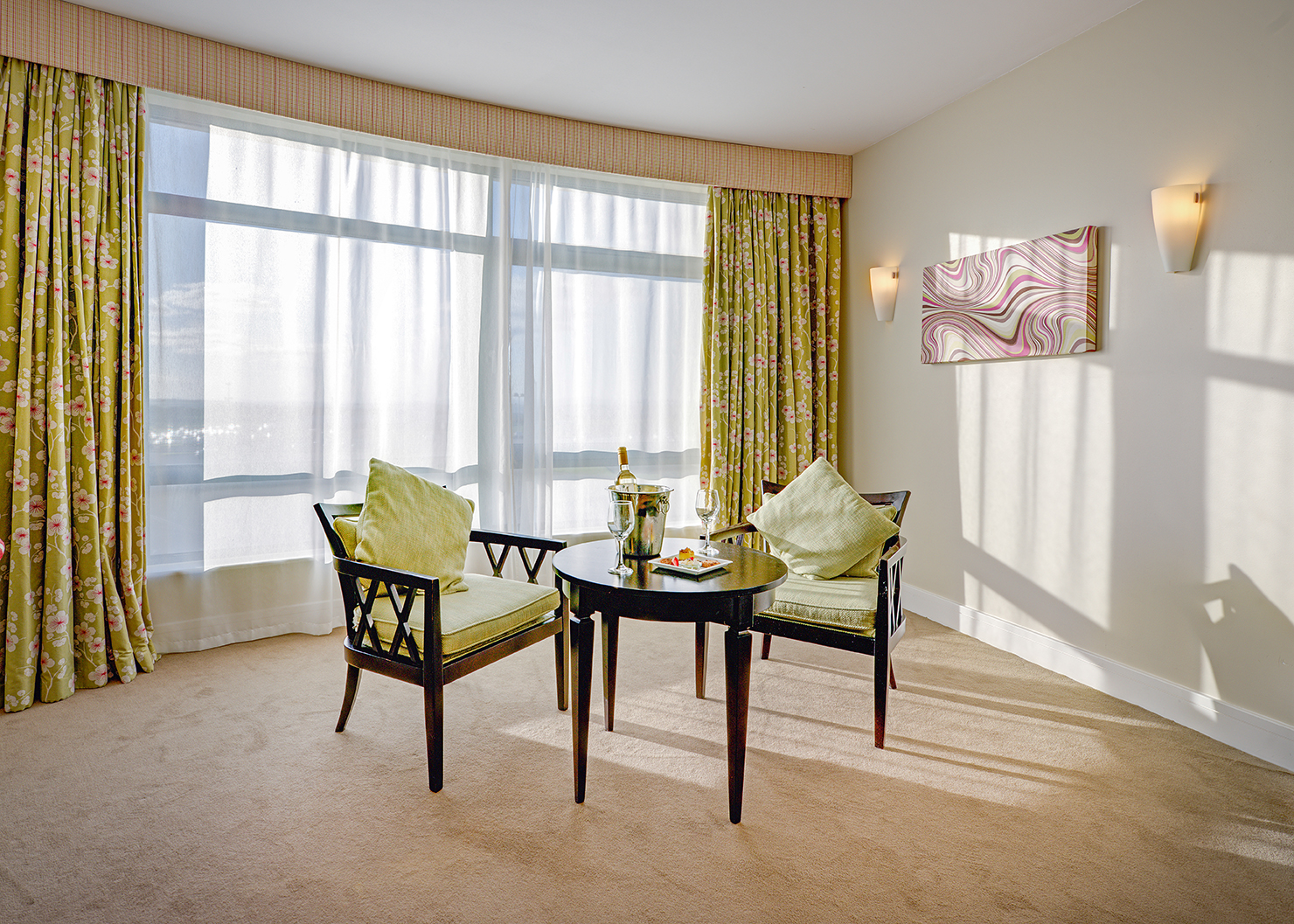 Room Service Wine Landscape CIH